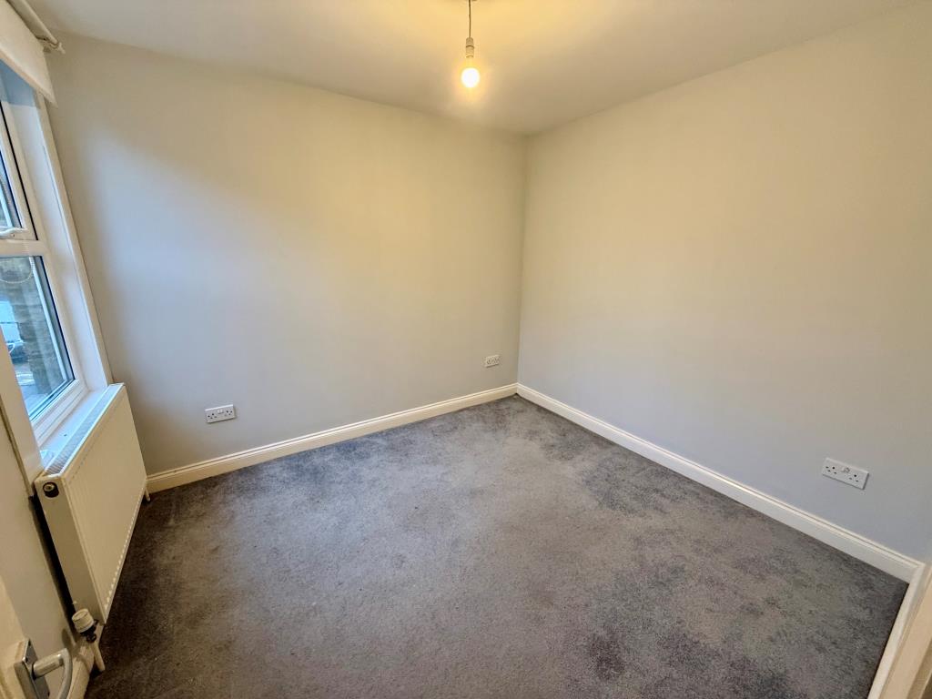 Lot: 167 - END-TERRACE IN TOWN CENTRE WITH POTENTIAL FOR PARKING - Bedroom two